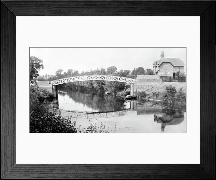 Framed Print : Datchet Bridge, Victorian period Framed Print : Datchet Bridge, Victorian period