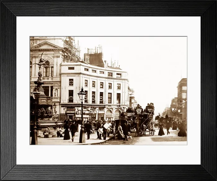 Framed Print : Piccadilly, London Framed Print : Piccadilly, London