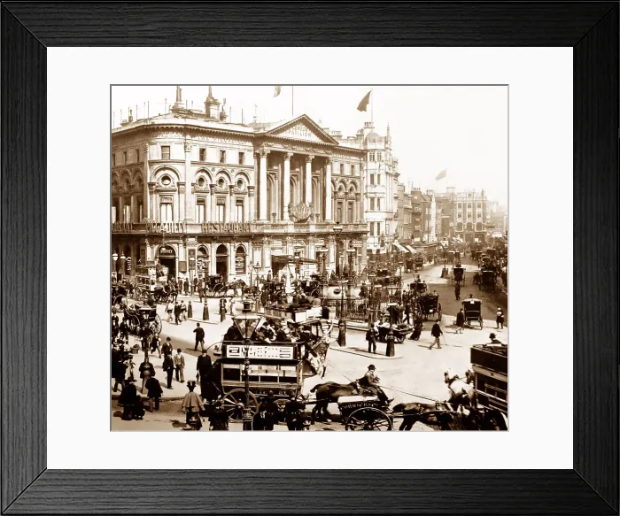 Framed Print : Piccadilly, London Framed Print : Piccadilly, London