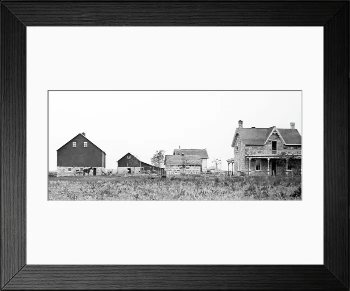 Framed Print : A farm on the Canadian Prairies, early 1900s Framed Print : A farm on the Canadian Prairies, early 1900s