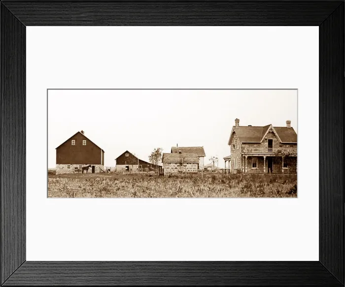 Framed Print : Ranch on the Prairies, Canada Framed Print : Ranch on the Prairies, Canada