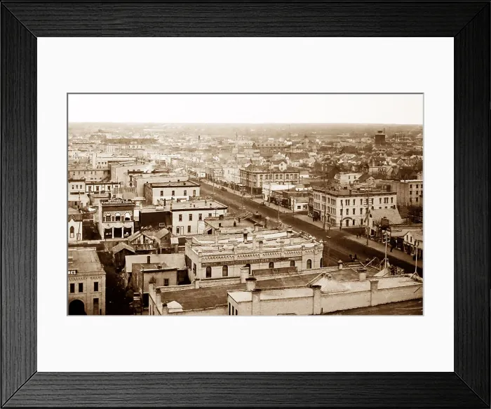 Framed Print : Winnepeg Main Street, Canada Framed Print : Winnepeg Main Street, Canada