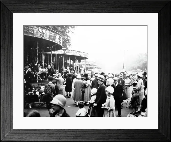 Framed Print : St. Giles Fair, Oxford in 1924 Framed Print : St. Giles Fair, Oxford in 1924