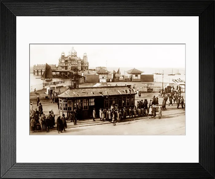 Framed Print : Morecambe Pier, early 1900s Framed Print : Morecambe Pier, early 1900s