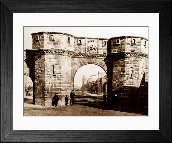 Framed Print : West Port, St Andrews, Scotland Framed Print : West Port, St Andrews, Scotland