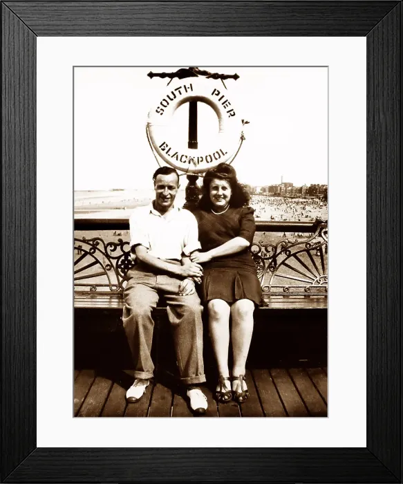 Framed Print : Blackpool South Pier, possibly 1930s Framed Print : Blackpool South Pier, possibly 1930s