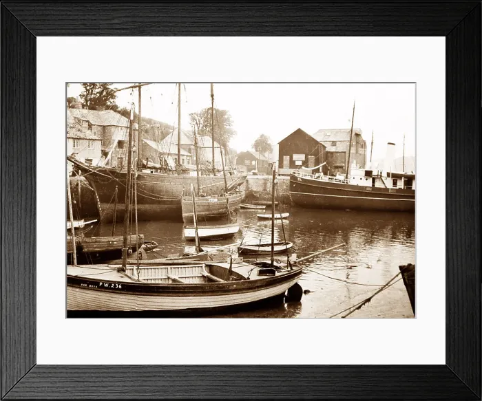 Framed Print : Padstow Harbour, early 1900s Framed Print : Padstow Harbour, early 1900s