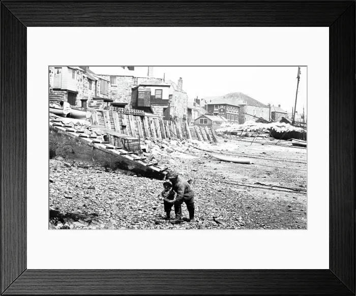 Framed Print : St Ives beach, early 1900s Framed Print : St Ives beach, early 1900s