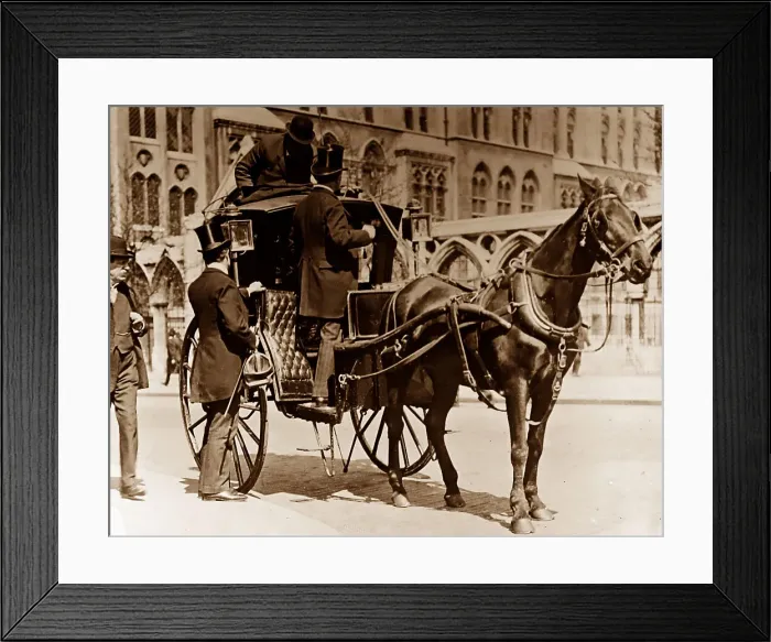 Framed Print : Hansom cab, London Framed Print : Hansom cab, London