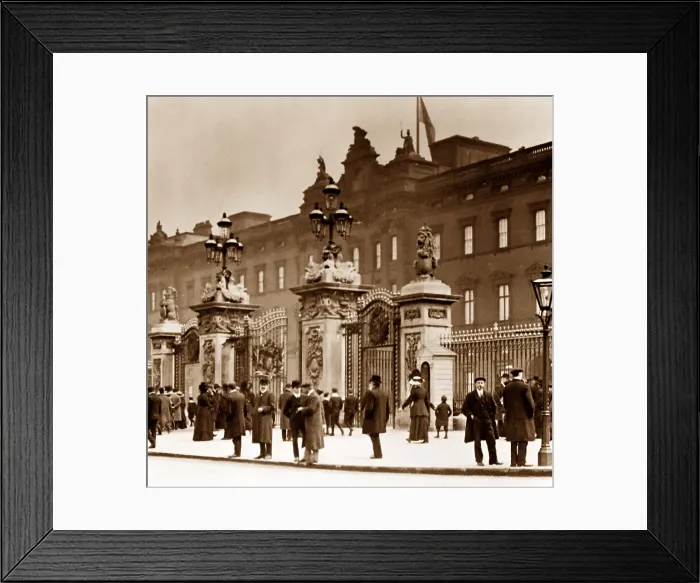 Framed Print : Buckingham Palace, London Framed Print : Buckingham Palace, London