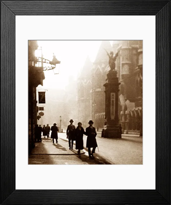 Framed Print : Griffin Monument, Temple Bar, London Framed Print : Griffin Monument, Temple Bar, London