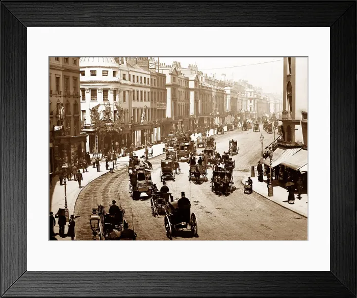Framed Print : Regent Street, London Framed Print : Regent Street, London