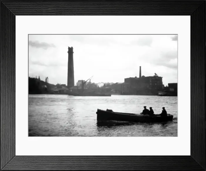 Framed Print : Lambeth Shot Tower, London Framed Print : Lambeth Shot Tower, London