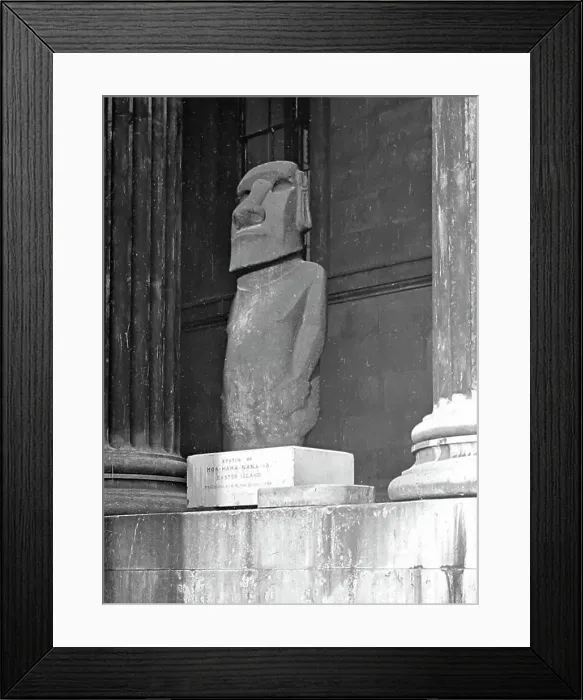 Framed Print : Easter Island Statue at the British Museum, London Framed Print : Easter Island Statue at the British Museum, London
