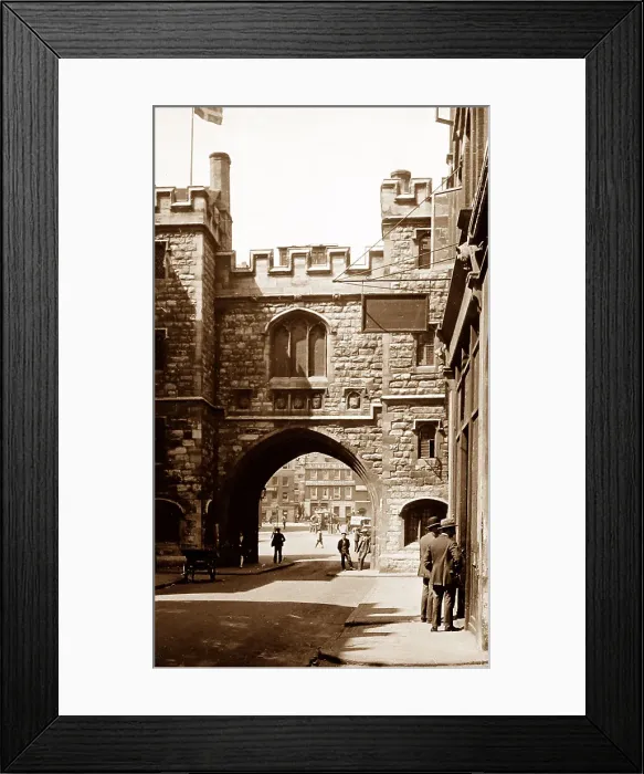 Framed Print : Johns Gate, Clerkenwell, London Framed Print : Johns Gate, Clerkenwell, London