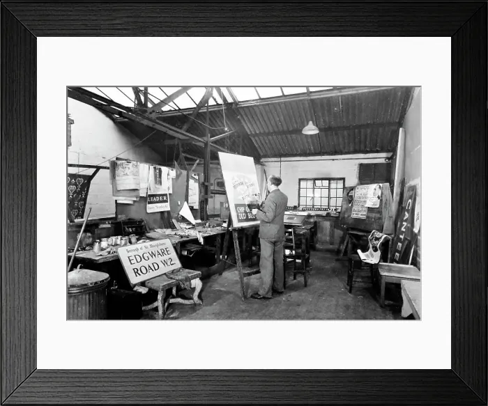 Framed Print : Film studio poster artist, 1940s Framed Print : Film studio poster artist, 1940s