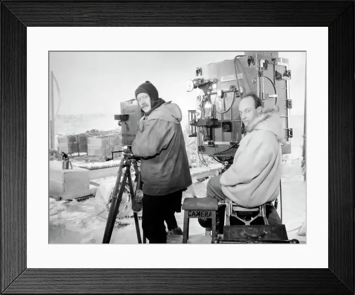Framed Print : Filming Scott of the Antarctic released in 1948 Framed Print : Filming Scott of the Antarctic released in 1948