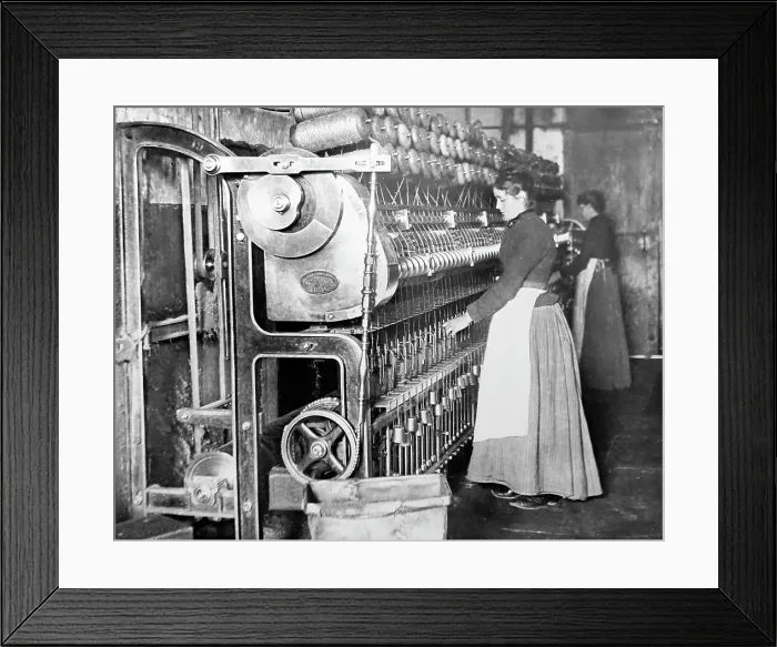 Framed Print : Linen manufacture, Spinning frame Framed Print : Linen manufacture, Spinning frame