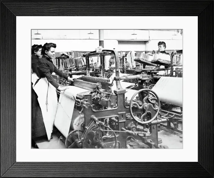 Framed Print : Linen manufacture, Plain power loom Framed Print : Linen manufacture, Plain power loom