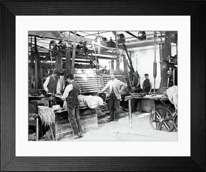 Framed Print : Linen manufacture, Hackling machine Framed Print : Linen manufacture, Hackling machine