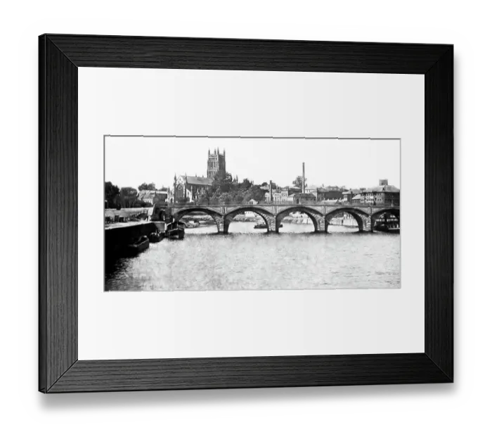 Framed Print : Worcester cathedral Framed Print : Worcester cathedral