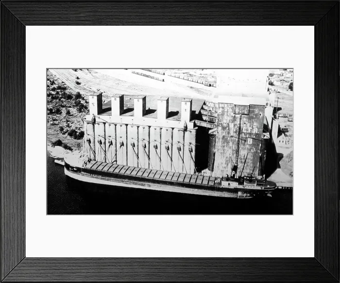 Framed Print : grain elevator fort william canada Framed Print : grain elevator fort william canada