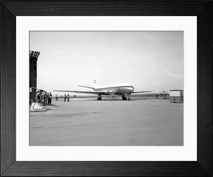 Framed Print : de Havilland DH. 106 Comet 1 7610M - G-ALYT Framed Print : de Havilland DH. 106 Comet 1 7610M - G-ALYT