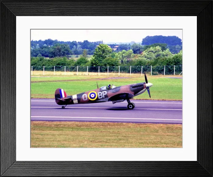 Framed Print : Supermarine Spitfire LF Mk. Vb AB910 Framed Print : Supermarine Spitfire LF Mk. Vb AB910