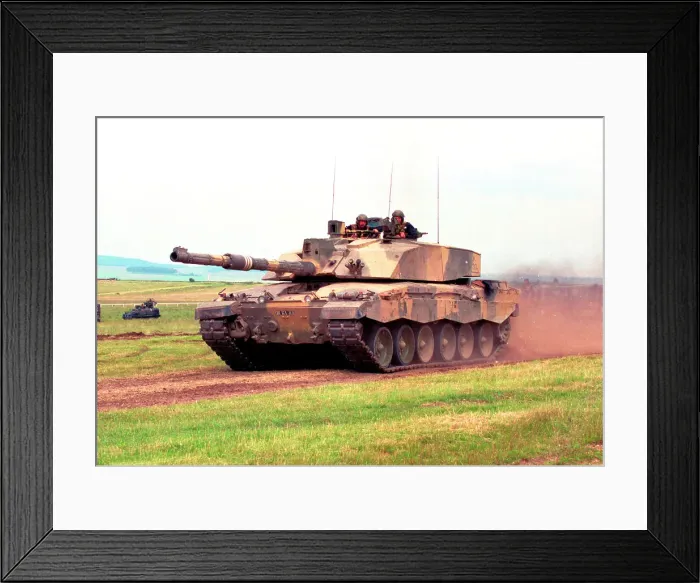 Framed Print : Challenger II main battle tank