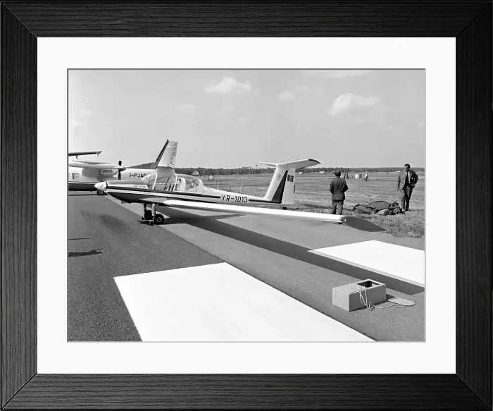 Framed Print : ICA IS. 28B-M2 YR-1013 Framed Print : ICA IS. 28B-M2 YR-1013