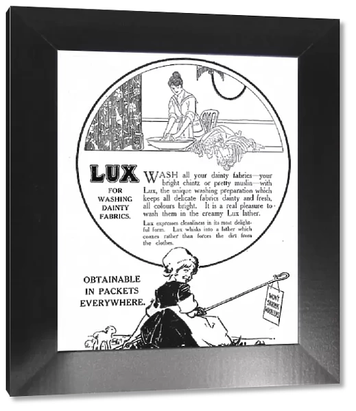Advert for Lux soap flakes, an illustration of a woman handwashing with Lux, and a girl smiling at the viewer. Date: 1918