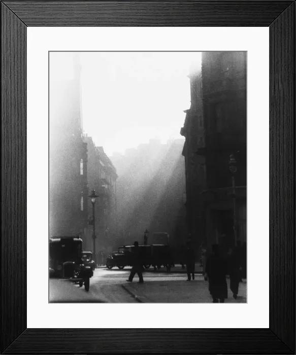 Framed Print : Atmospheric London Road Framed Print : Atmospheric London Road