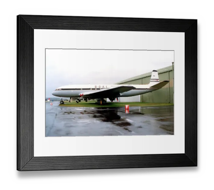 Framed Print : de Havilland DH.106 Comet 1XB 8351M / XM823 / G-APAS Framed Print : de Havilland DH.106 Comet 1XB 8351M / XM823 / G-APAS