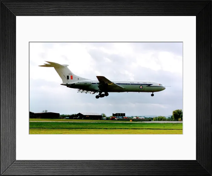 Framed Print : Vickers VC10 C.1 XV105 Framed Print : Vickers VC10 C.1 XV105