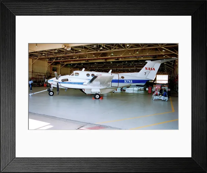 Framed Print : Beech King Air B200 N7NA Framed Print : Beech King Air B200 N7NA