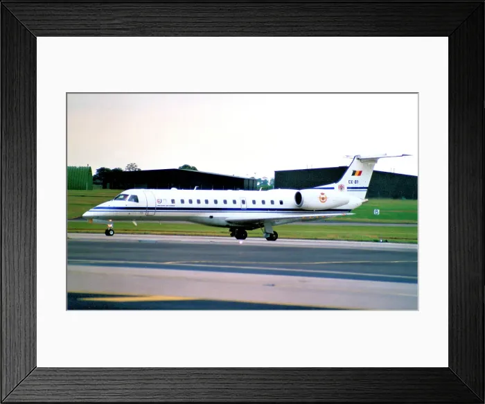 Framed Print : Embraer ERJ-135 CE-01 Framed Print : Embraer ERJ-135 CE-01