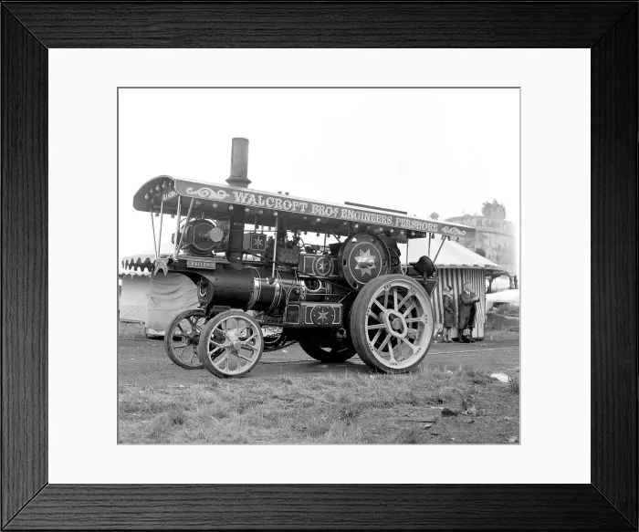 Framed Print : Garrett Showman's Tractor number: 33419, Challenge Framed Print : Garrett Showman's Tractor number: 33419, Challenge