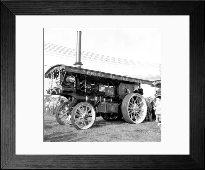 Framed Print : Burrell Showman's Road Locomotive number: 3912, Dragon Framed Print : Burrell Showman's Road Locomotive number: 3912, Dragon
