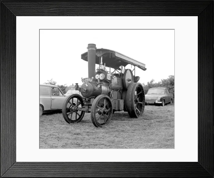 Framed Print : Aveling & Porter Tractor number: 9228, Barbara Framed Print : Aveling & Porter Tractor number: 9228, Barbara