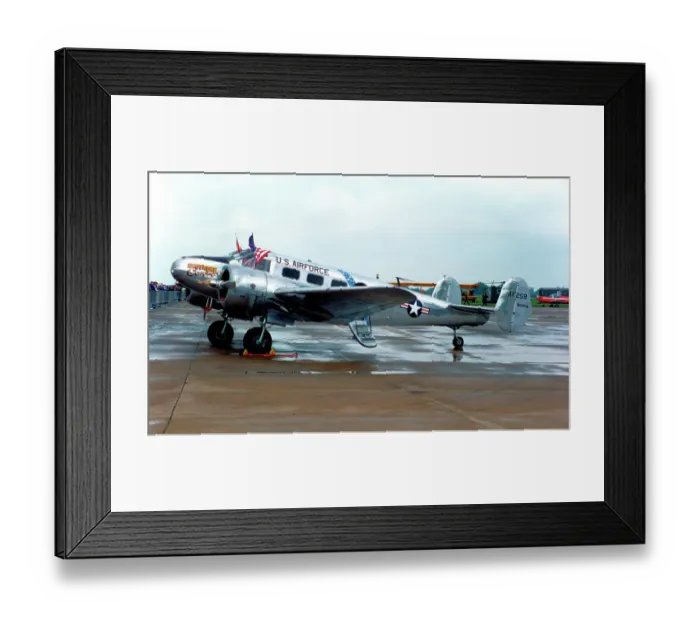 Framed Print : Beech C-45G Expeditor G-BSZC - 51-11701 Framed Print : Beech C-45G Expeditor G-BSZC - 51-11701