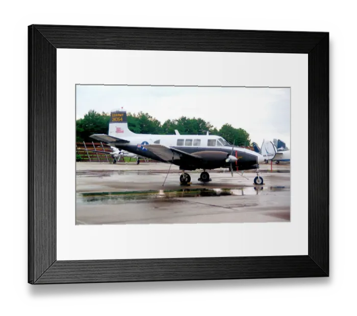 Framed Print : Beech 65 Queen Air N817Q - 82-24054 Framed Print : Beech 65 Queen Air N817Q - 82-24054
