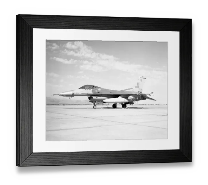 Framed Print : General Dynamics F-16C Fighting Falcon 89-2135 Framed Print : General Dynamics F-16C Fighting Falcon 89-2135