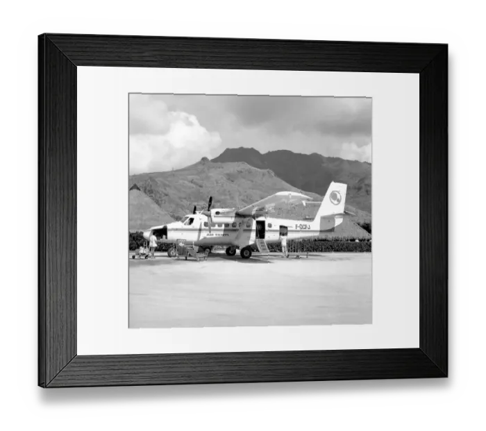 Framed Print : de Havilland Canada DHC-6 Twin Otter F-OCFJ Framed Print : de Havilland Canada DHC-6 Twin Otter F-OCFJ