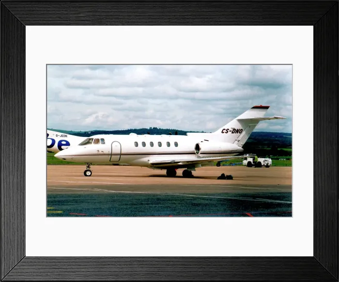 Framed Print : Hawker 800XP CS-DNO