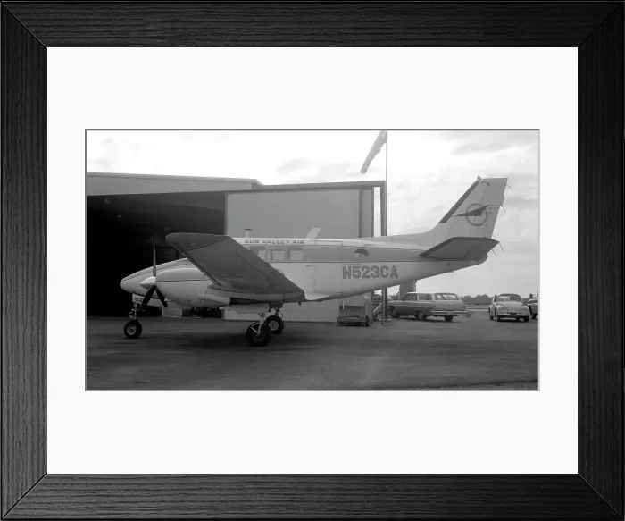 Framed Print : Beechcraft 65 Queen Air N523CA Framed Print : Beechcraft 65 Queen Air N523CA