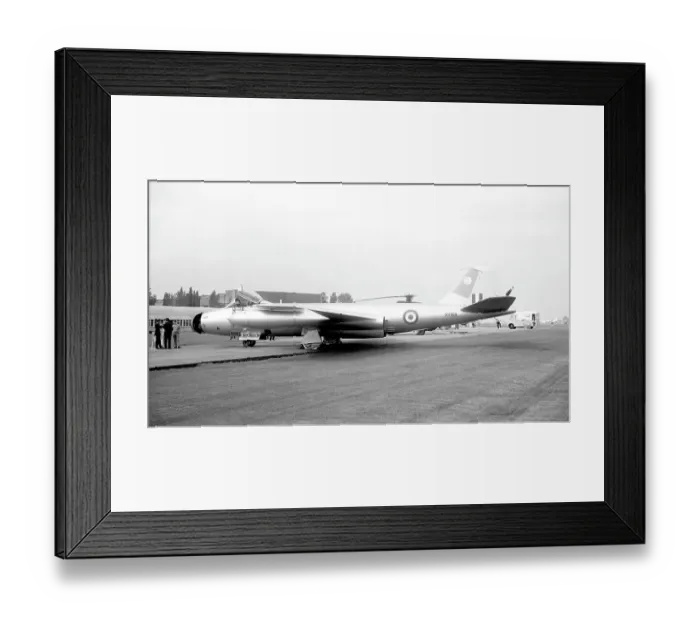 Framed Print : Short Canberra PR.9 XH168 Framed Print : Short Canberra PR.9 XH168