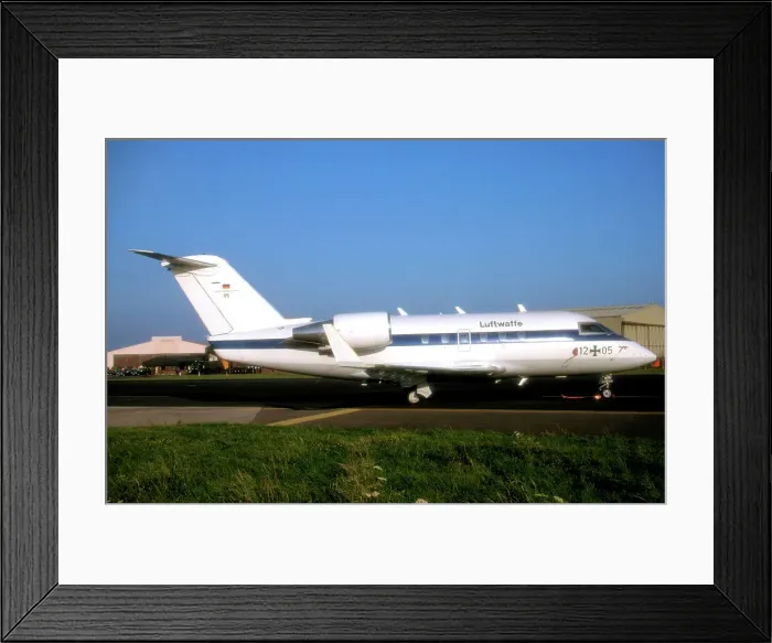Framed Print : Bombardier Challenger 601 12+05 Framed Print : Bombardier Challenger 601 12+05