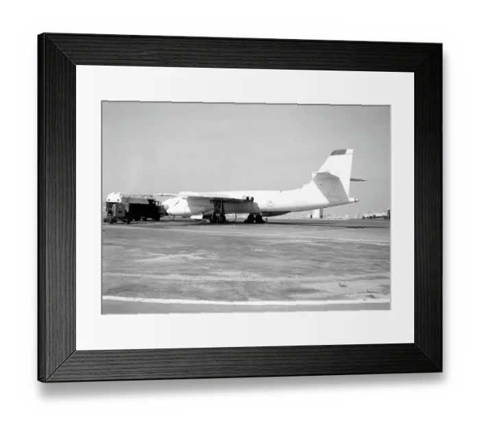 Framed Print : Vickers Valiant BK.1 XD857 Framed Print : Vickers Valiant BK.1 XD857