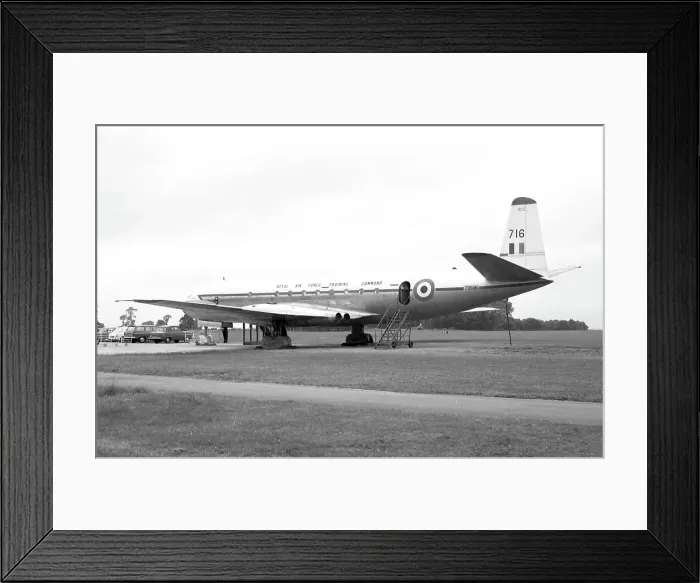 Framed Print : de Havilland DH.106 Comet C.2 7958M - XK716 - 8 Cepheus Framed Print : de Havilland DH.106 Comet C.2 7958M - XK716 - 8 Cepheus