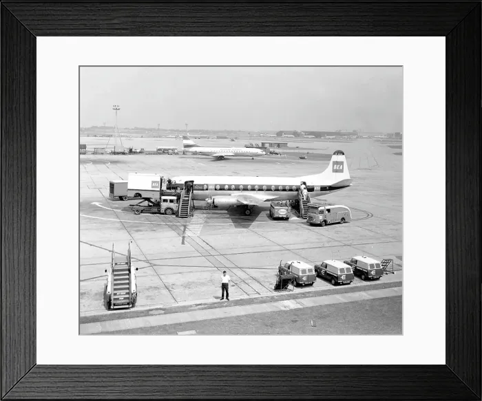 Framed Print : Vickers Viscount 802 G-AOHV Framed Print : Vickers Viscount 802 G-AOHV
